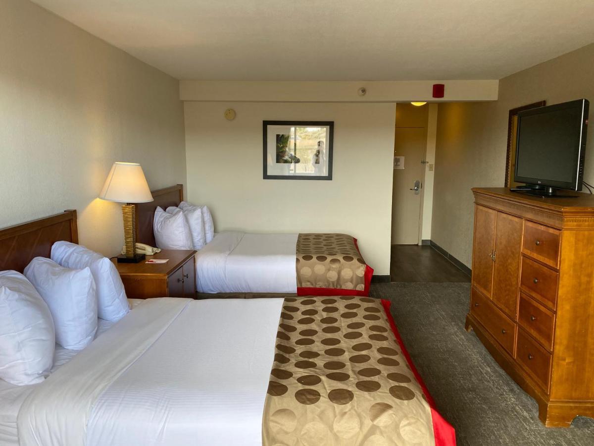 Ramada By Wyndham Albuquerque Midtown Hotell Eksteriør bilde