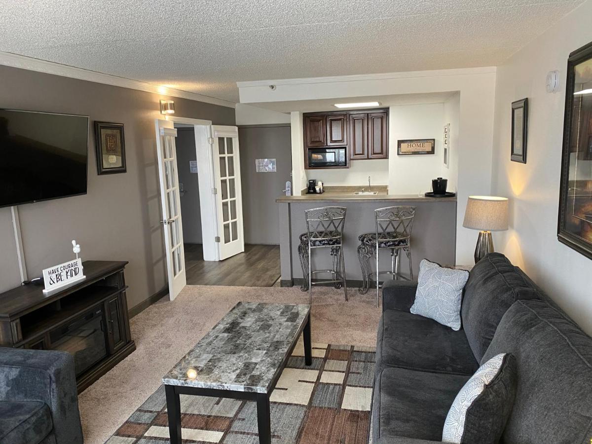 Ramada By Wyndham Albuquerque Midtown Hotell Eksteriør bilde