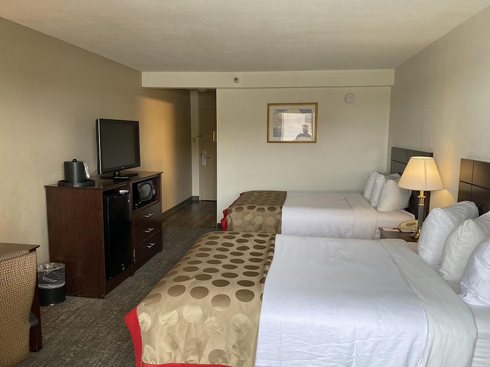 Ramada By Wyndham Albuquerque Midtown Hotell Eksteriør bilde