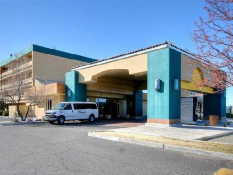 Ramada By Wyndham Albuquerque Midtown Hotell Eksteriør bilde