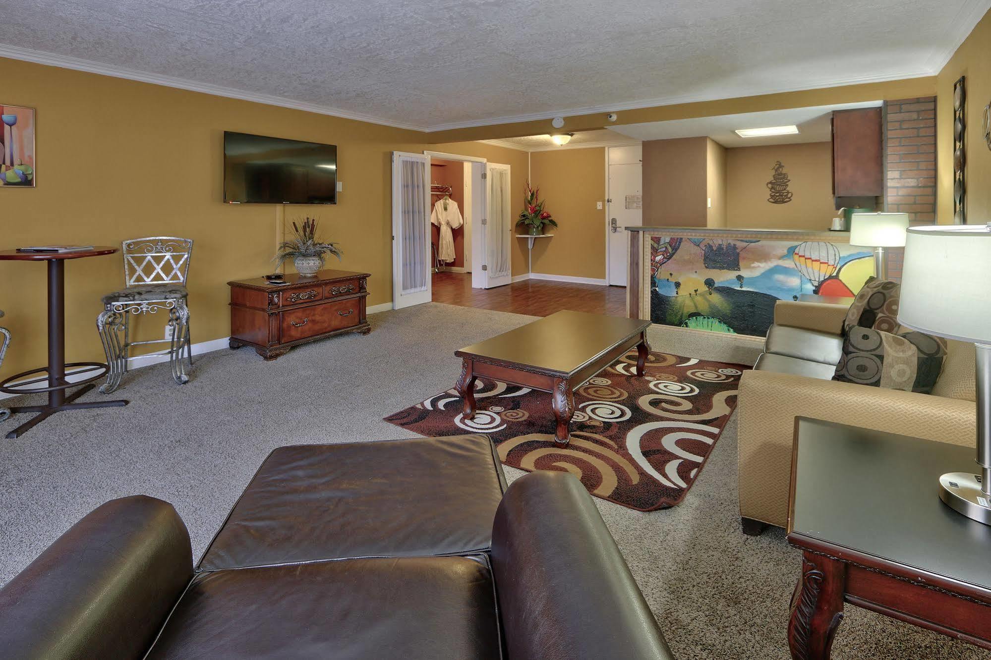 Ramada By Wyndham Albuquerque Midtown Hotell Eksteriør bilde