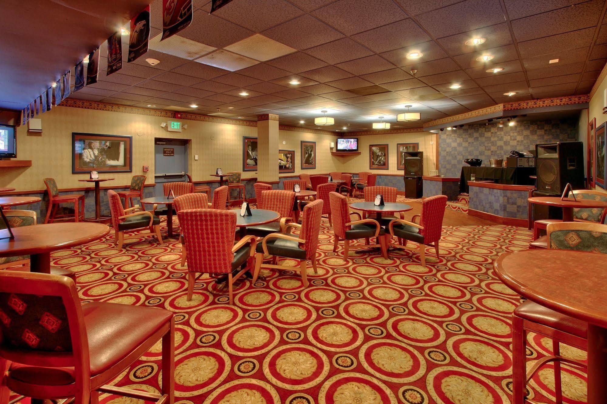Ramada By Wyndham Albuquerque Midtown Hotell Eksteriør bilde